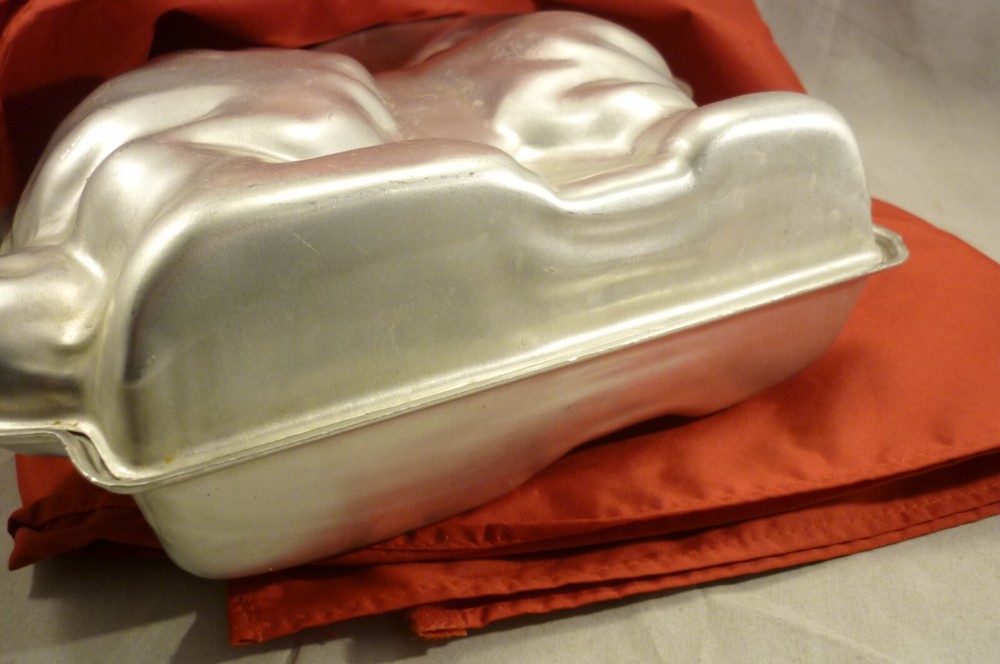EASTER RABBIT Cake Jell-O Mold Pan ALUMINUM