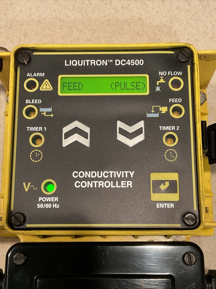 Milton Roy Liquitron DC4500 120V CONDUCTIVITY CONTROLLER -- Great Condition!!!!!