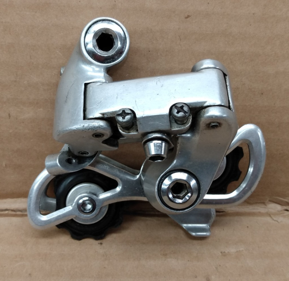 Vintage SUNTOUR Rear Derailleur Japan Chrome Silver medium cage Maeda Cyclone