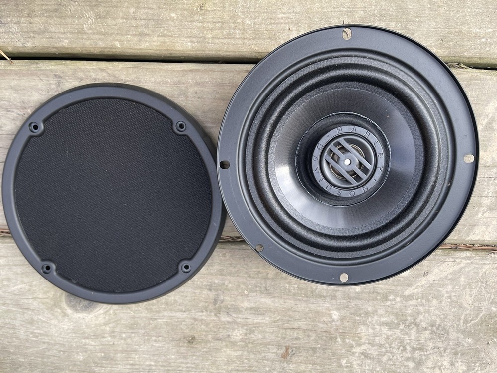 Stock Harley Davidson Speakers