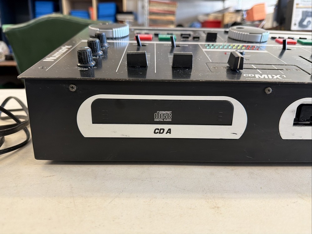 Discontinued Numark CD Mix 1 Professional CD Mixing Console Untested