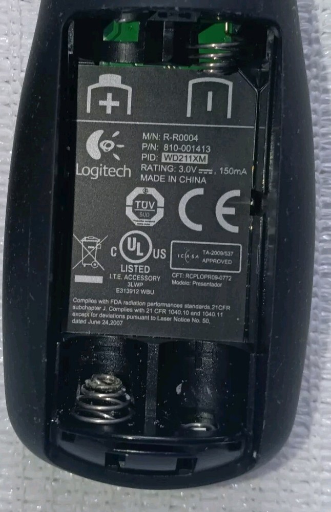 Logitech R400 Presenter Remote Control + Laser Pointer & Dongle (Tested & Works)