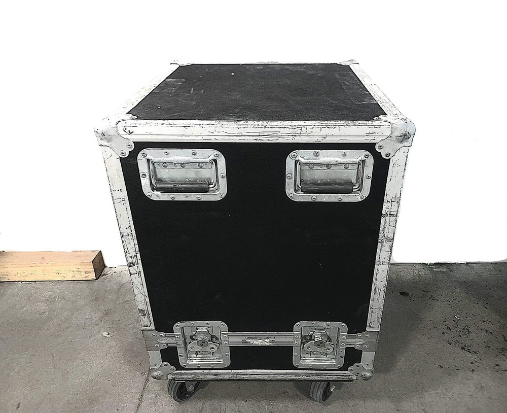 Custom 10RU Wheeled Rack Case (C1960-172)