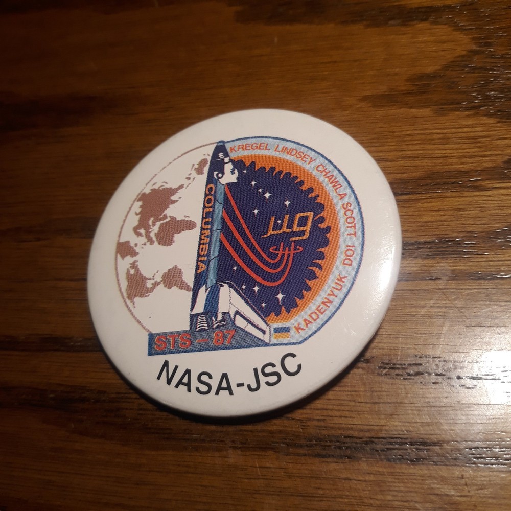 10 NASA Pins