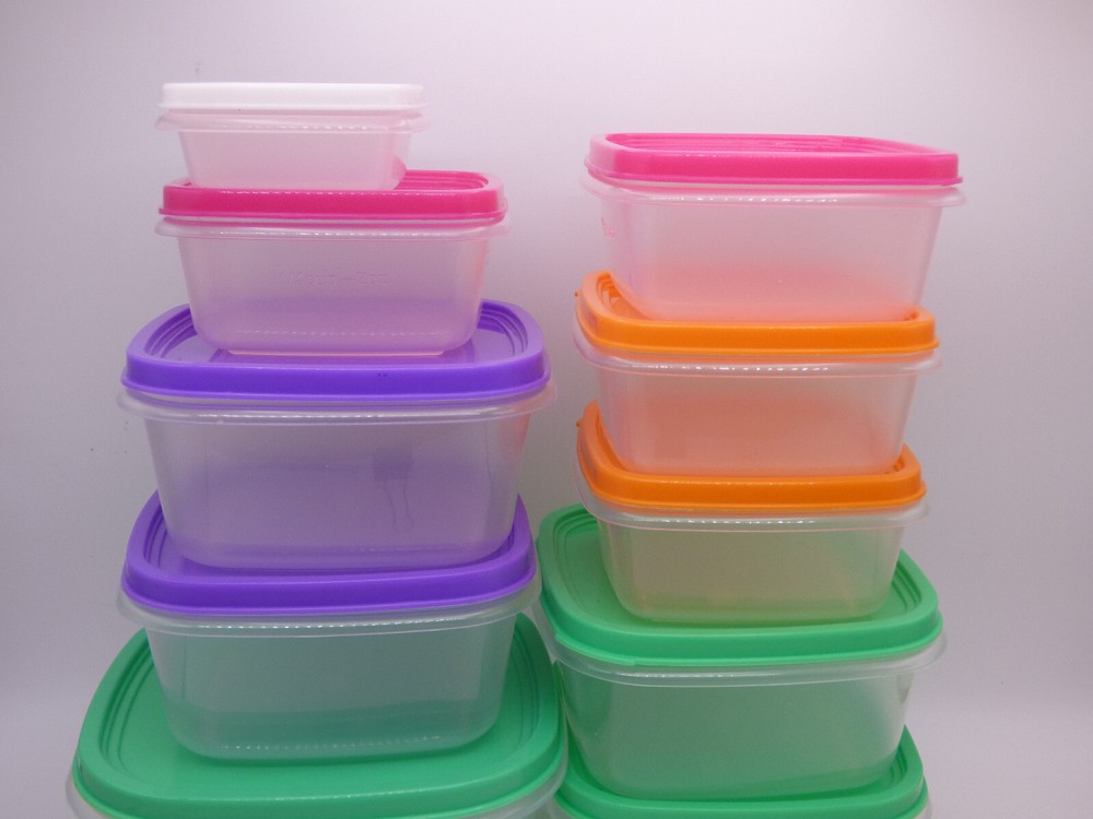 Micro Storage Containers / Measuring Cups - Plastic - Set of 10