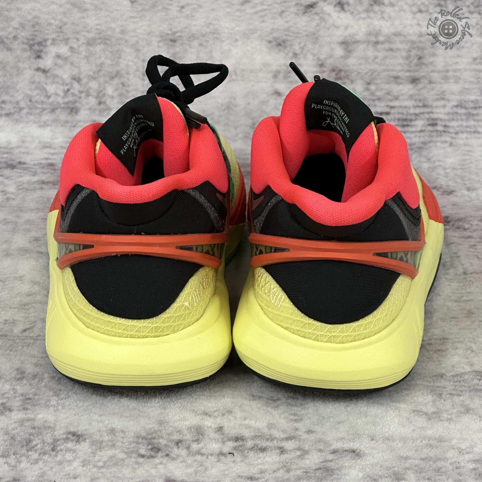 New No Box Nike Kyrie 8 GO GS Basketball Size 3.5Y Youth Black Lemon DQ8076-003