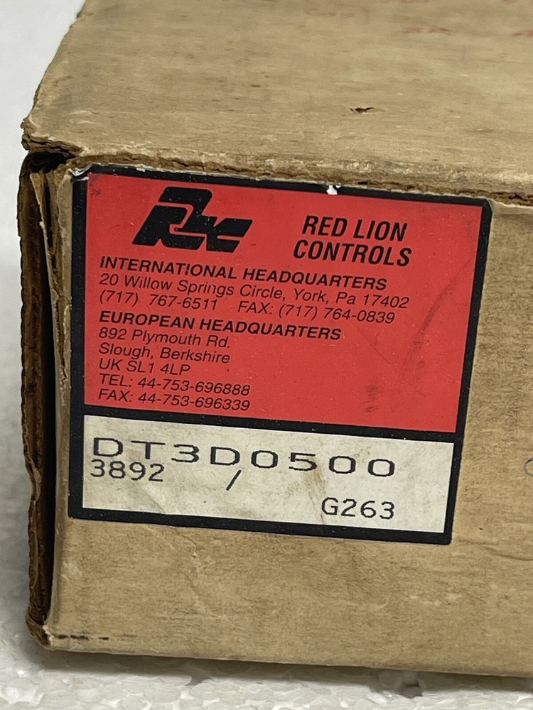 RED LION CONTROL DT3D0500 5 DIGIT TACHOMETER