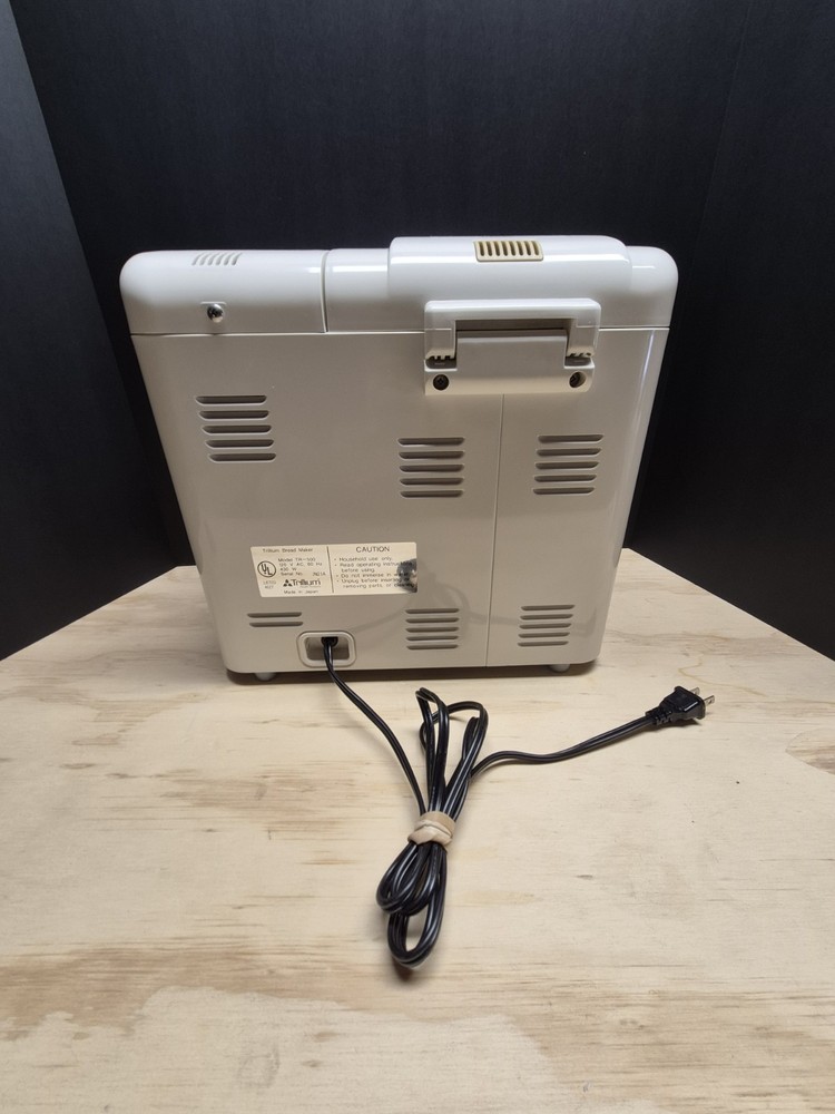 Breadman Trillium TR-500 Automatic Bread Maker Machine White Pan & Paddle Japan