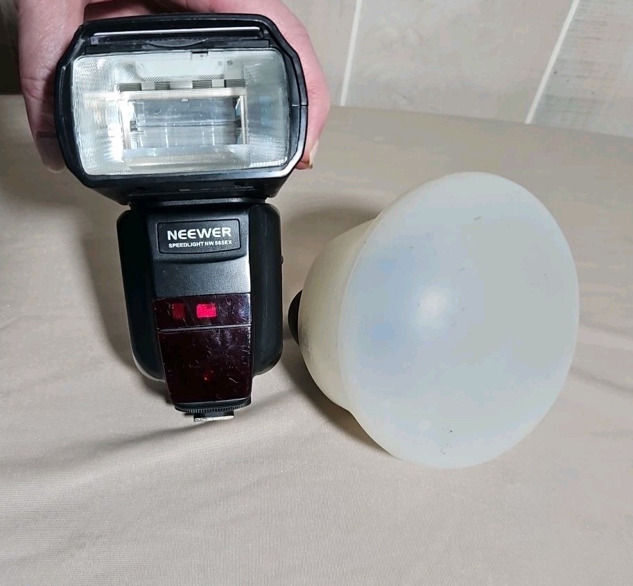 Neewer® Speedlight NW 565EX Camera Flash For Canon Cameras With Diffuser