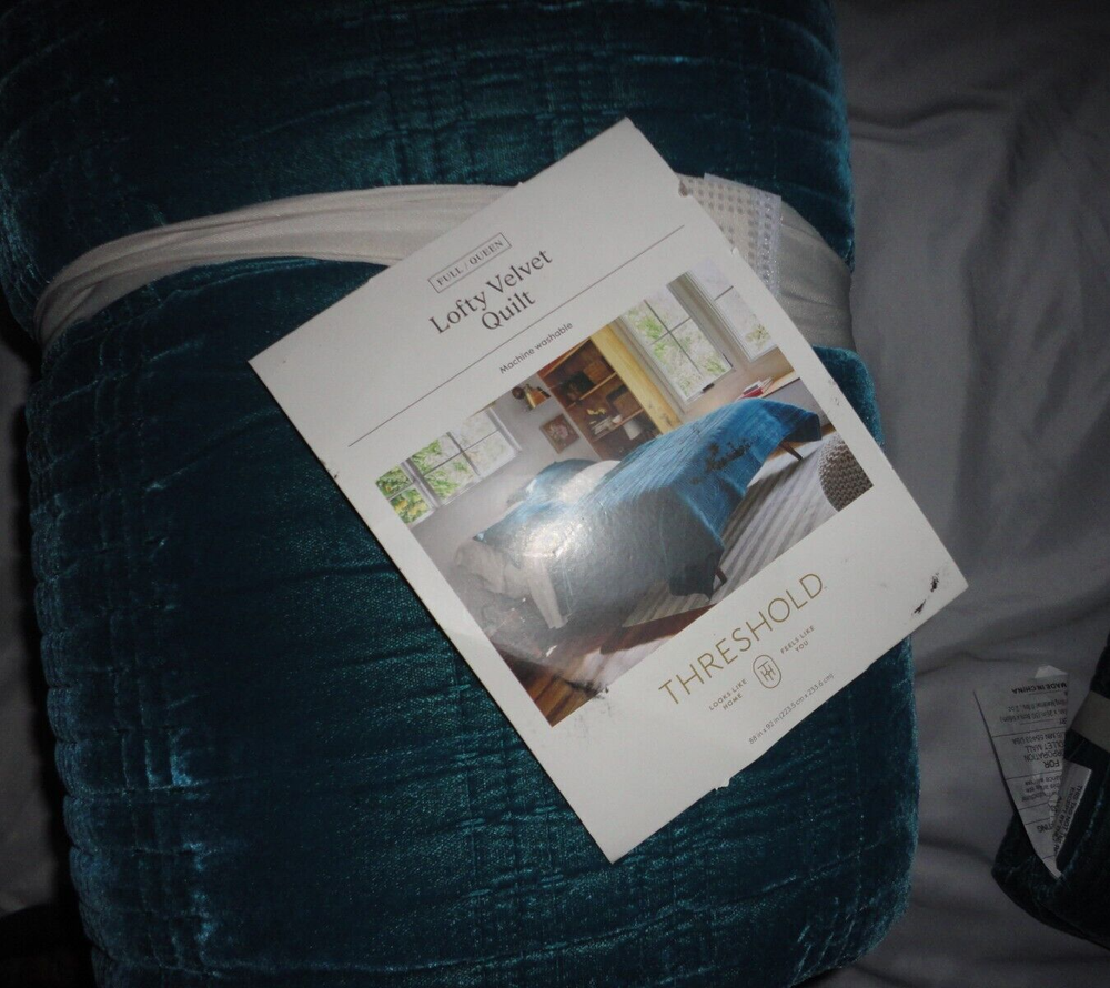 TARGET THRESHOLD LOFTY DARK TEAL VELVET (3PC) FULL/QUEEN QUILT SET