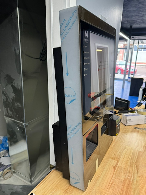 Diebold Nixdorf Beetle Self Checkout Kiosk POS