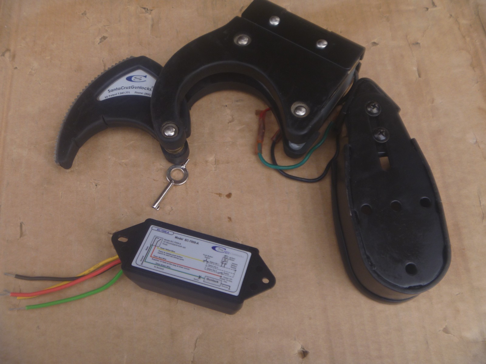 Santa Cruz Sc-5 Universal electric Gun Lock For Rifles /key/timer/butt included