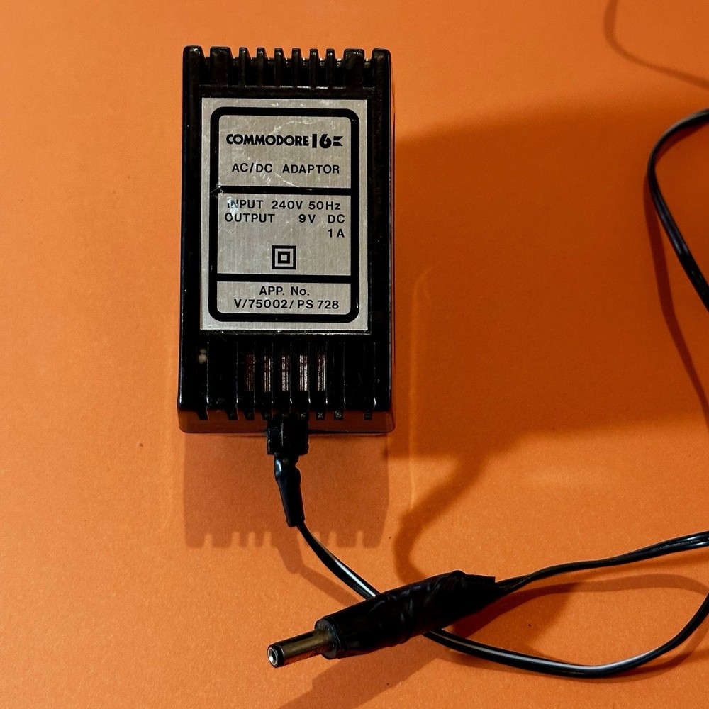 Commodore 16 C16 Bundle, Datasette & Power supply - Working