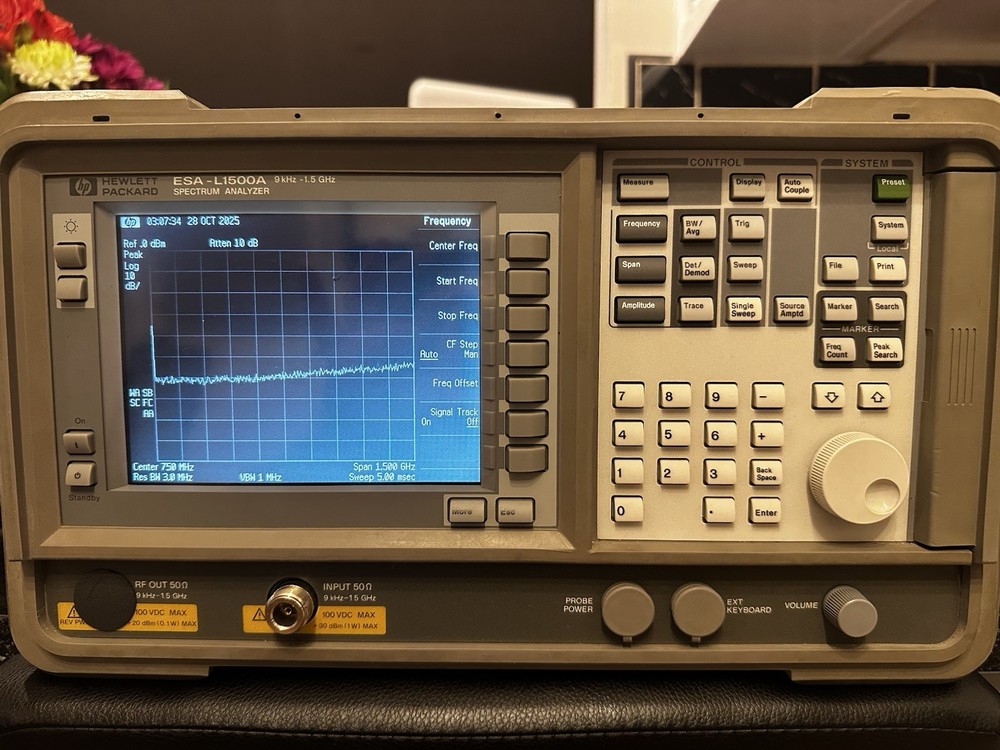 Hp ESA-L1500A Spectrum Analyzer