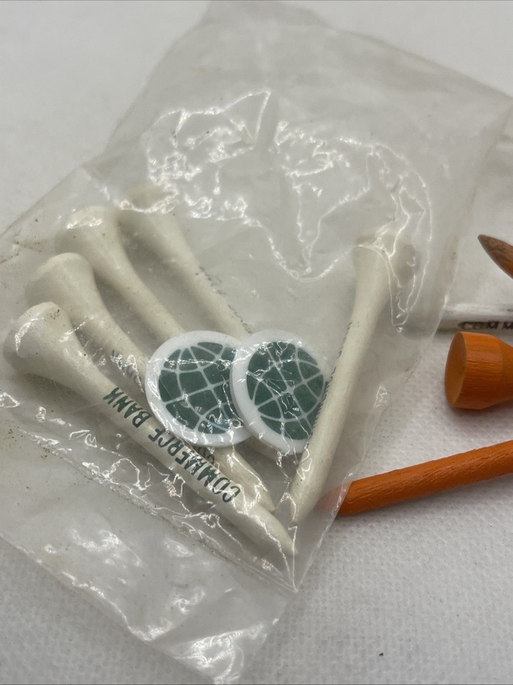 Golf Tees from Commerce Bank