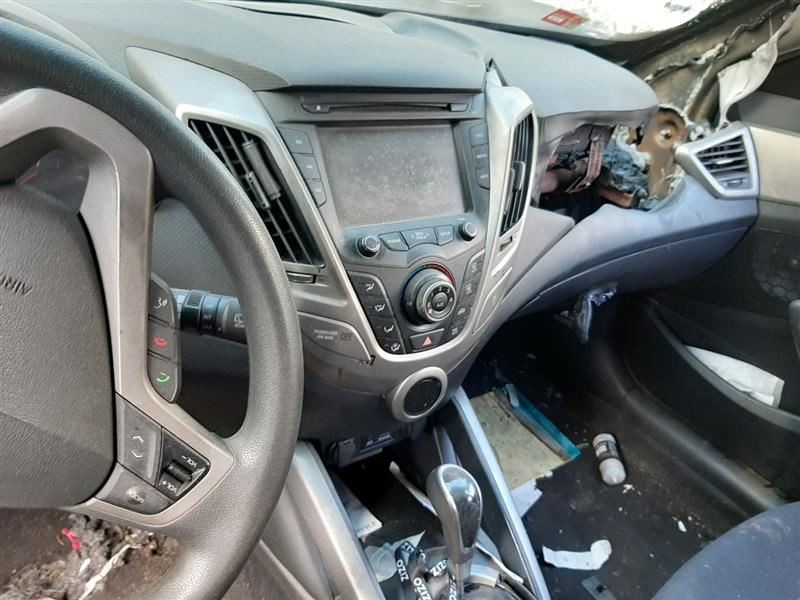 Camera/Projector Camera Gate Mounted Fits 12-17 VELOSTER 591343