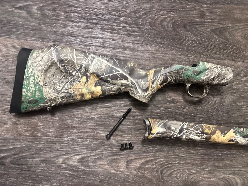 THOMPSON CENTER .50 CAL IMPACT MUZZLELOADER STOCK ASSEMBLY CAMO