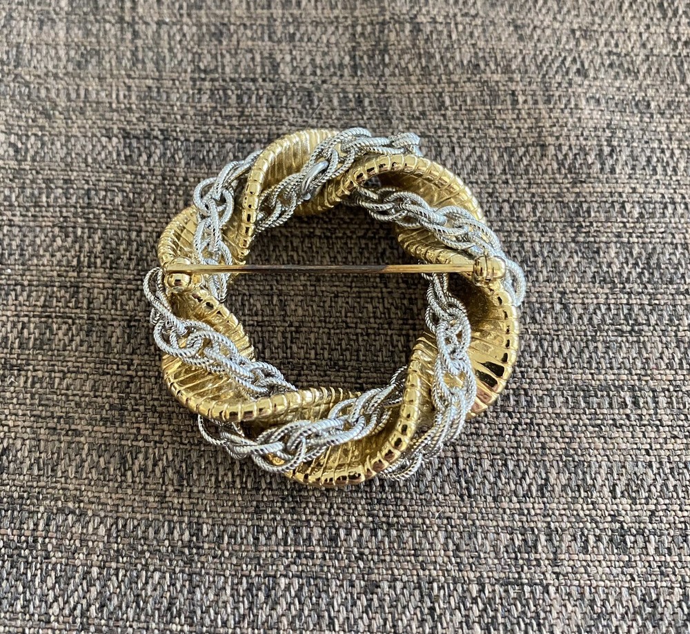 Gold Silver Toned Wreath Type Brooch