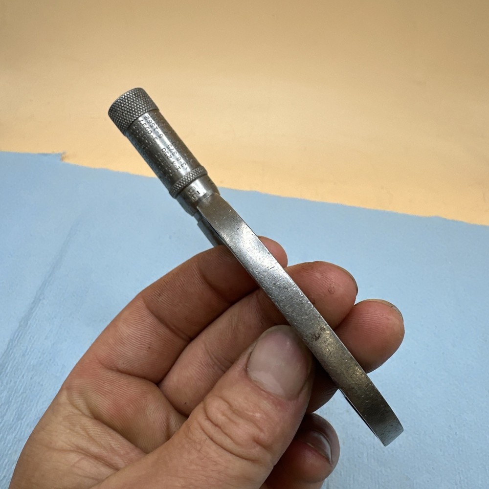 Reed Small Tool Works Outside Micrometer - 1-2" Range