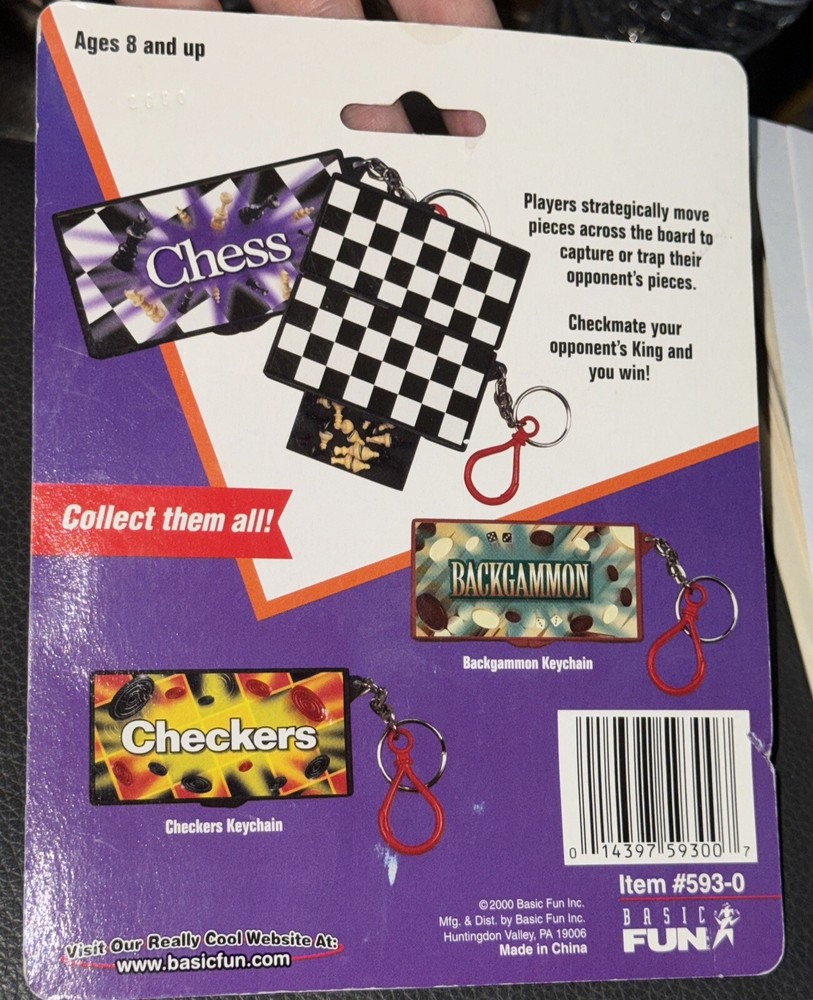 RARE HTF 2000 Basic Fun Mini Magnetic Chess Keychain #593-0 Magnet Secret Drawer