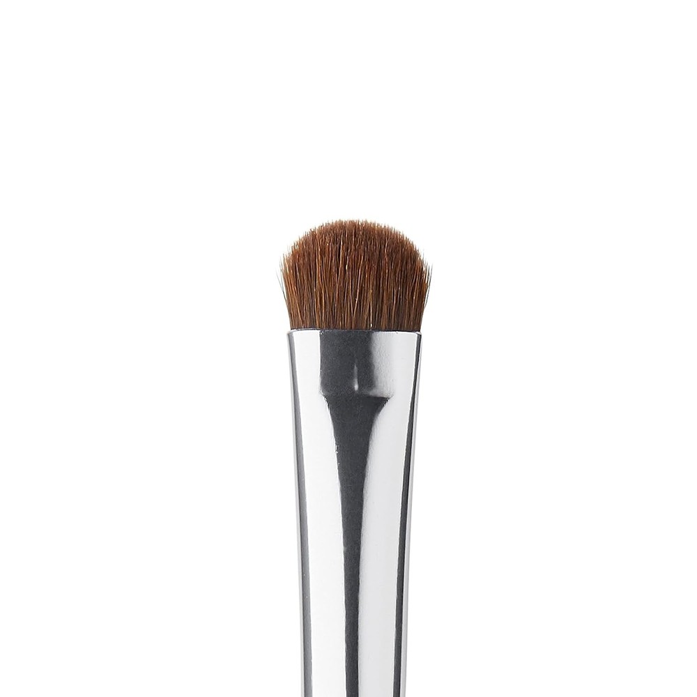 e.l.f. Eyeshadow Brush, Vegan Makeup Tool, For Precision Application