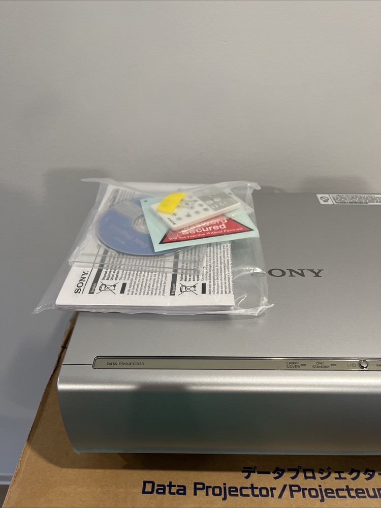 Sony VPL-CX100 Multimedia Projector New Open Box