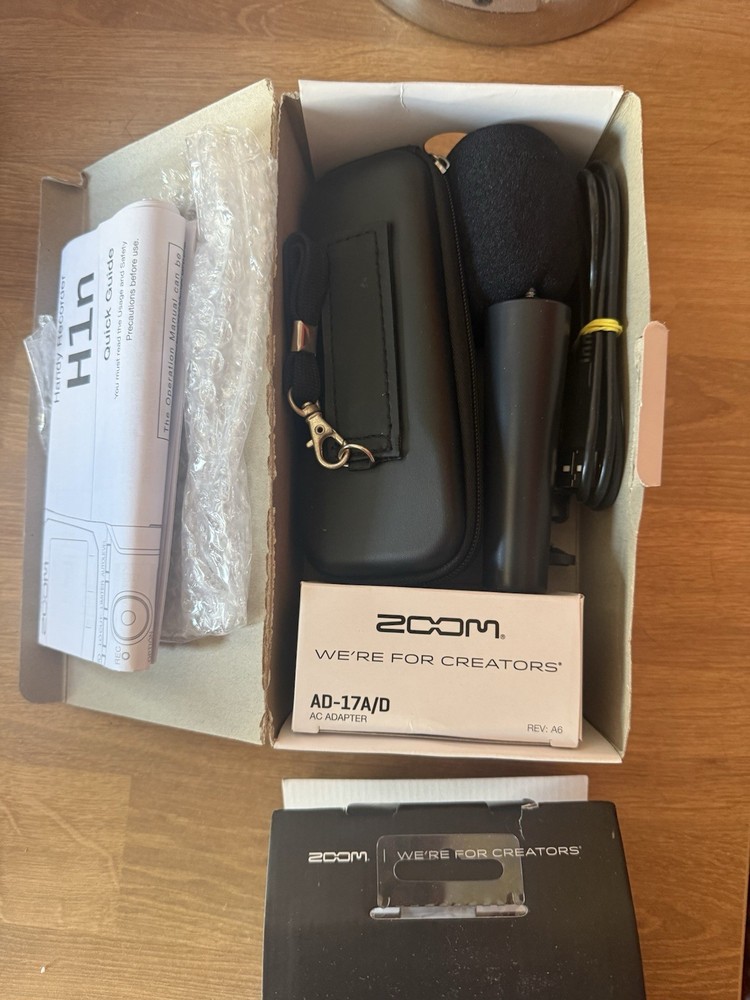 Zoom APH-1n with accessories Bundle