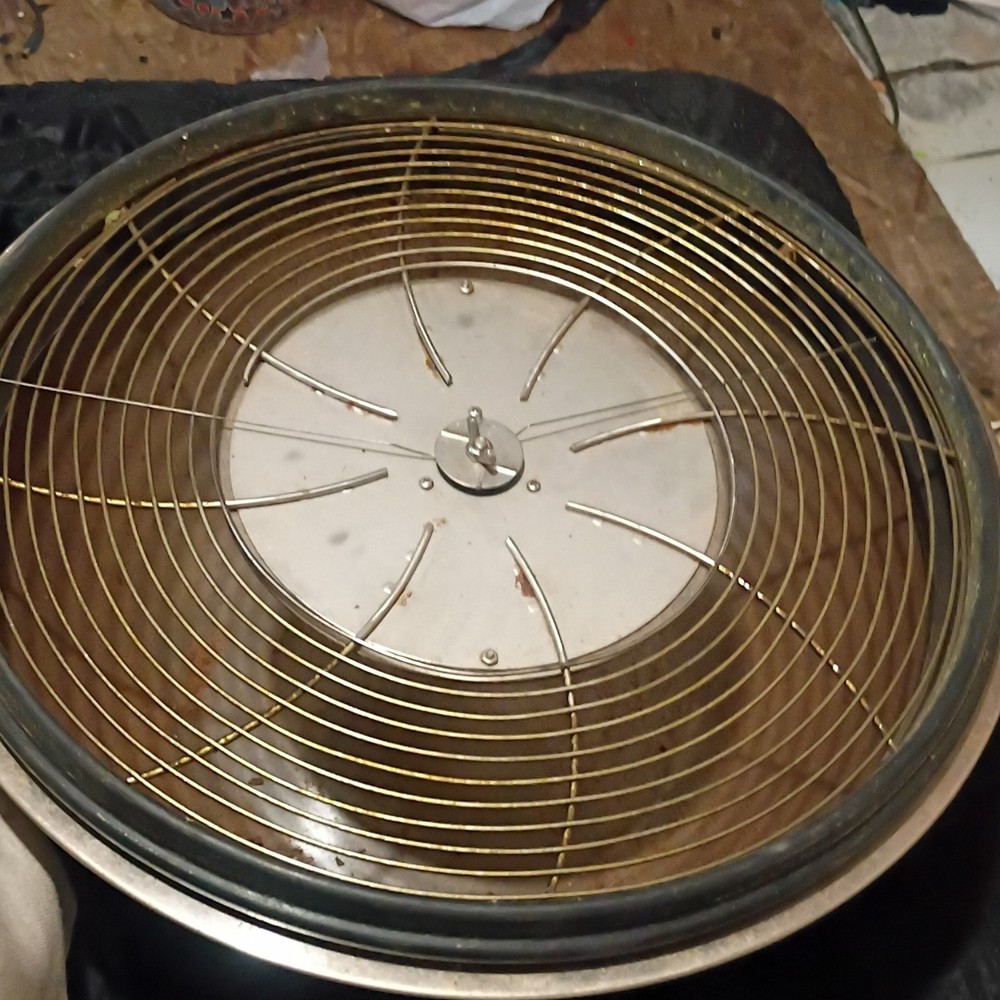 Marijuana Trimmer