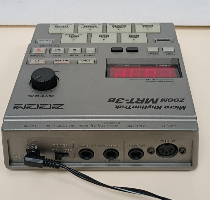 ZOOM drum machine micro rhythm trk MRT-3B sequencer beat loop midi stereo Works