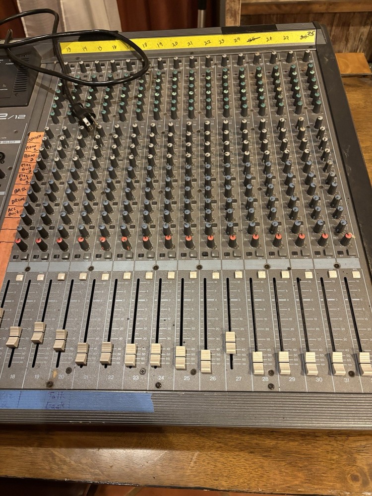 Yamaha MC 32/12