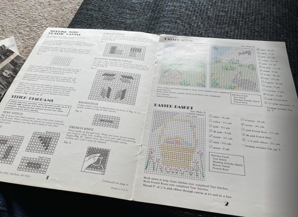 Leisure Arts Holiday Tissue Covers 8 Designs Leaflet 333 Plastic Canvas Pattern