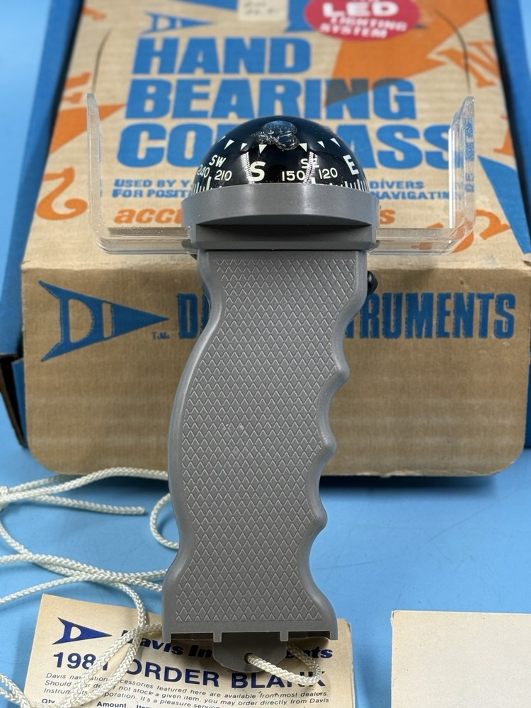 Vintage DAVIS INSTRUMENTS Hand Bearing Compass VGC