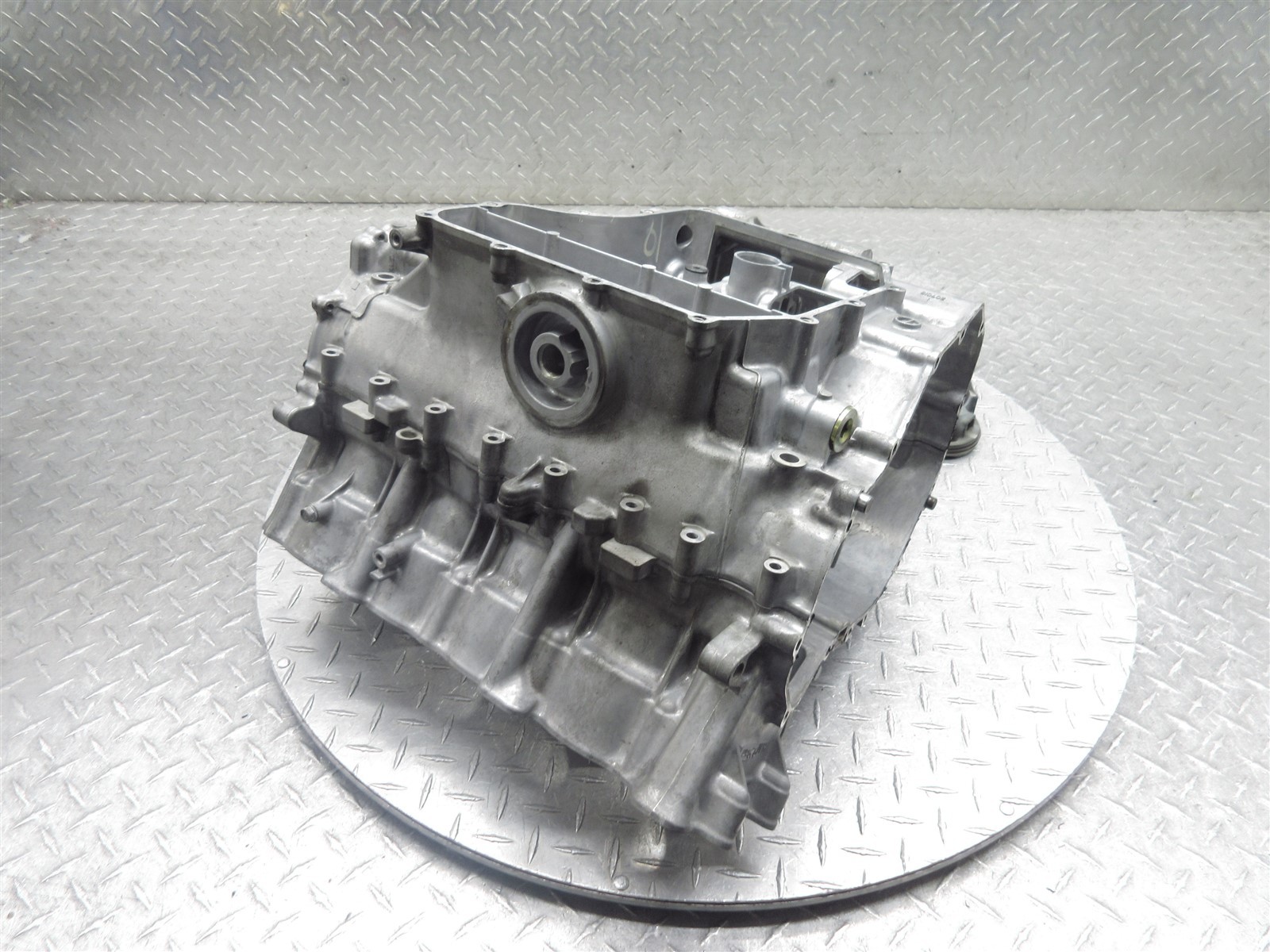 2000 00-01 Honda CBR929RR CBR 929RR CBR900RR Crankcase Case Engine Block Piston