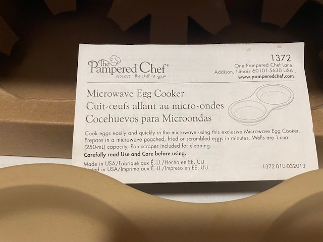 Pampered Chef Stoneware Microwave Egg Cooker - 1372
