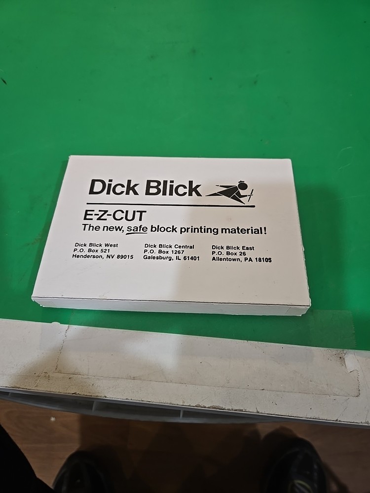 Dick Blick 2 Pcs. Block E-Z Cut Printing Blocks (F)