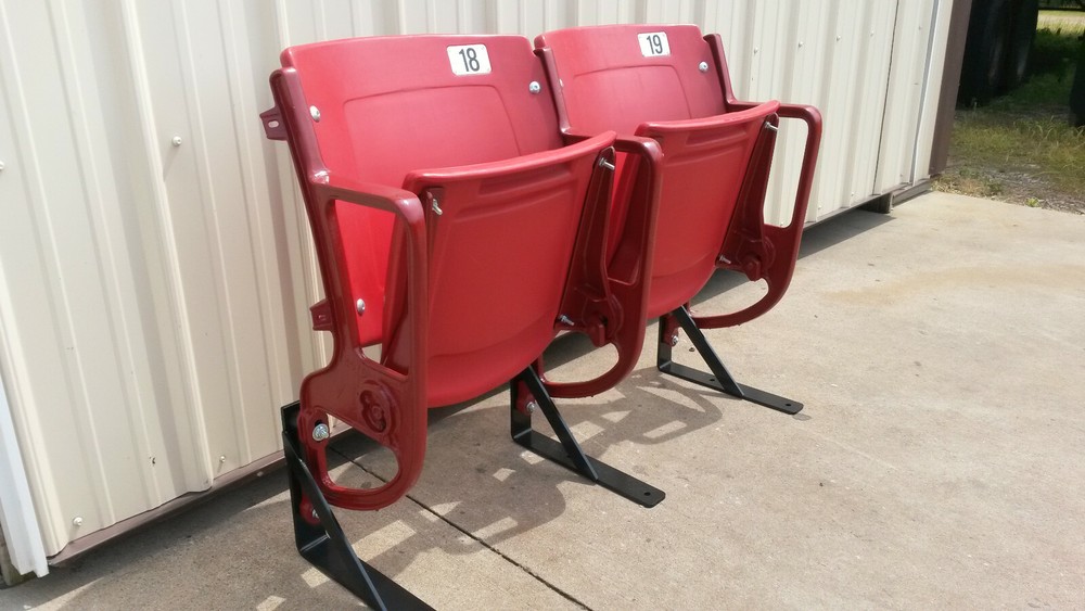 Busch Stadium Seats, Cardinal - RISER-mount Unrefurbished