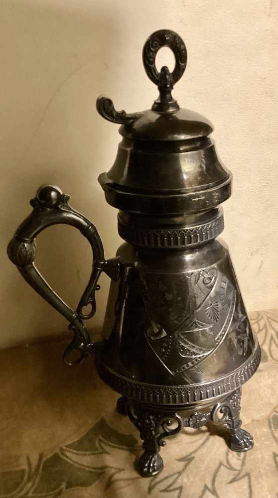 Derby Silver AESTHETIC 4 Footed SYRUP PITCHER Quadruple Plate Mono On One Side