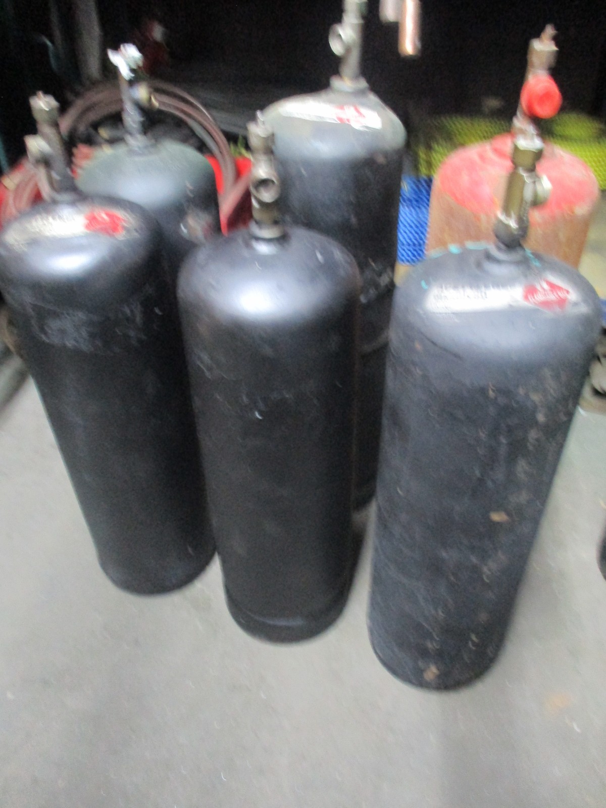 3 ACETYLENE B TANK  40cu