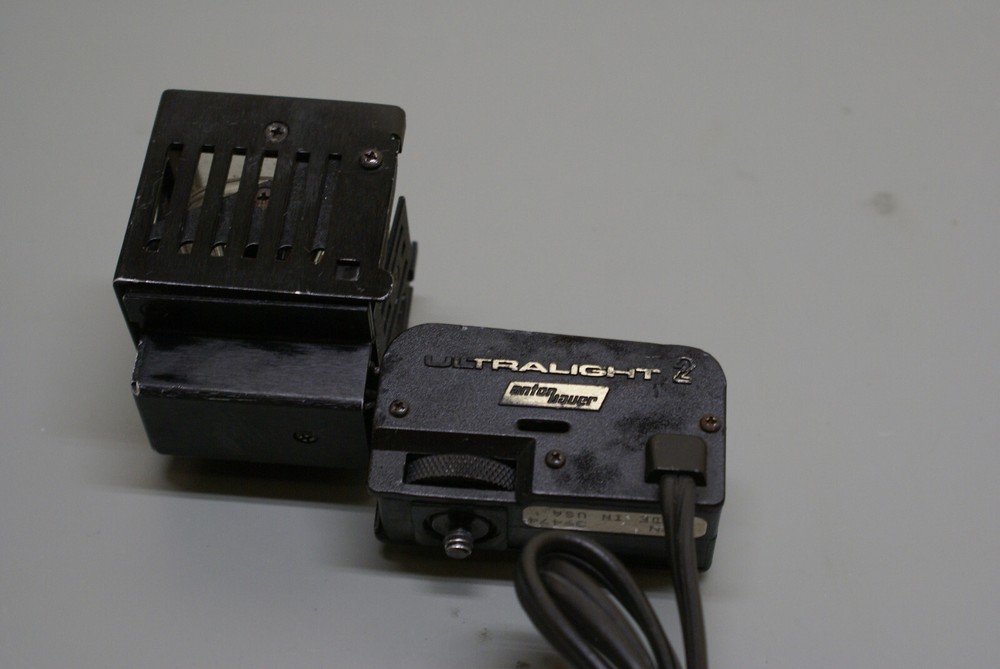 Anton Bauer UL2-20 Ultralight Camera Mounted Light 1G