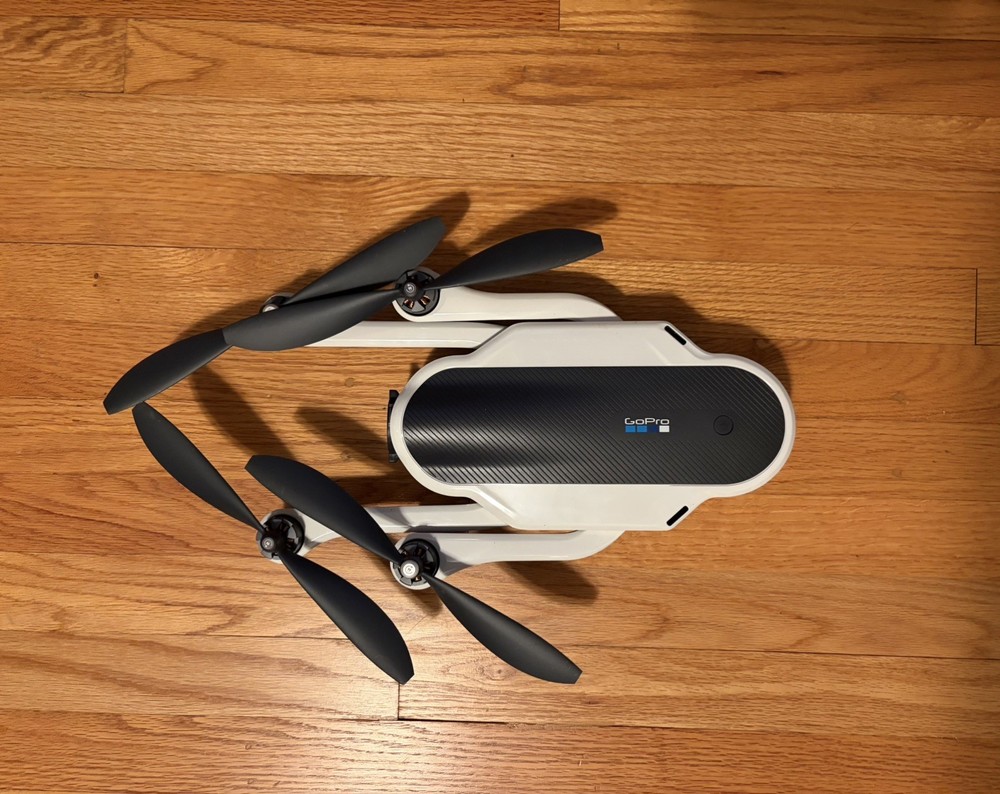 GoPro Karma Drone, Gimbal, Camera, Stabilizer, Extra Propellers, Controller