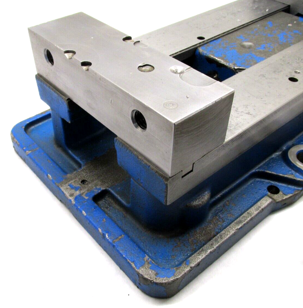 KURT ANGLOCK 6" MILLING MACHINE VISE w/ HANDLE - #D675