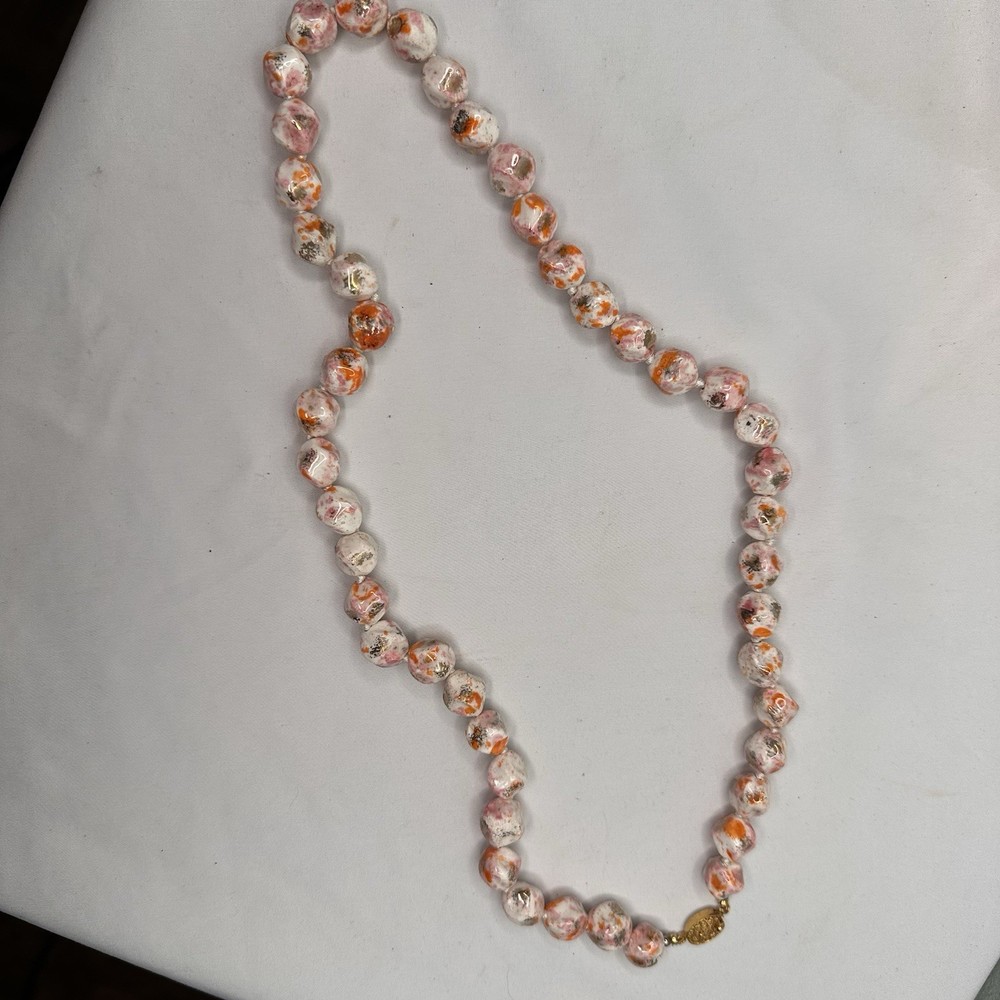 Speckled Glass Beaded Necklace