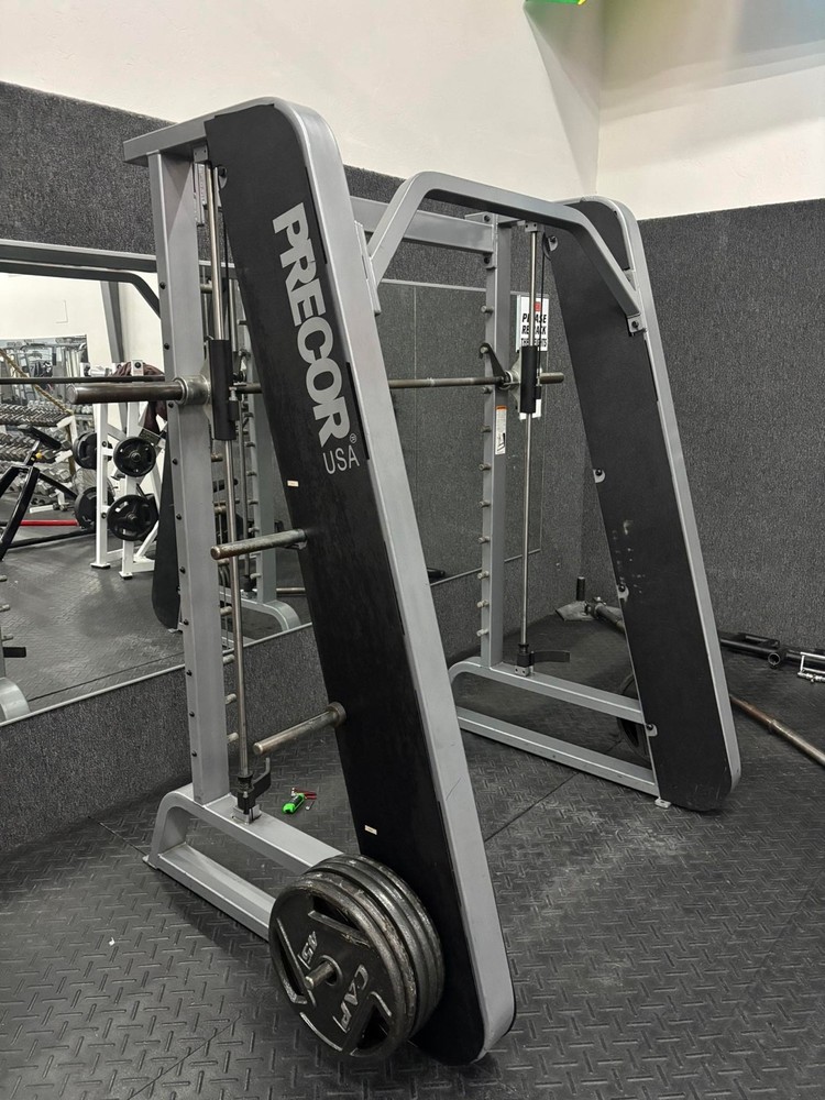 Precor | Icarian Plate Loaded Smith Machine