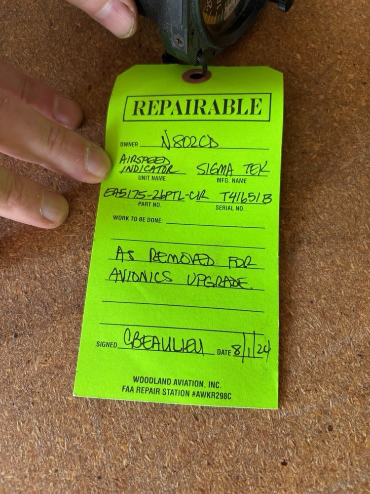 Sigma Tek Airspeed Indicator