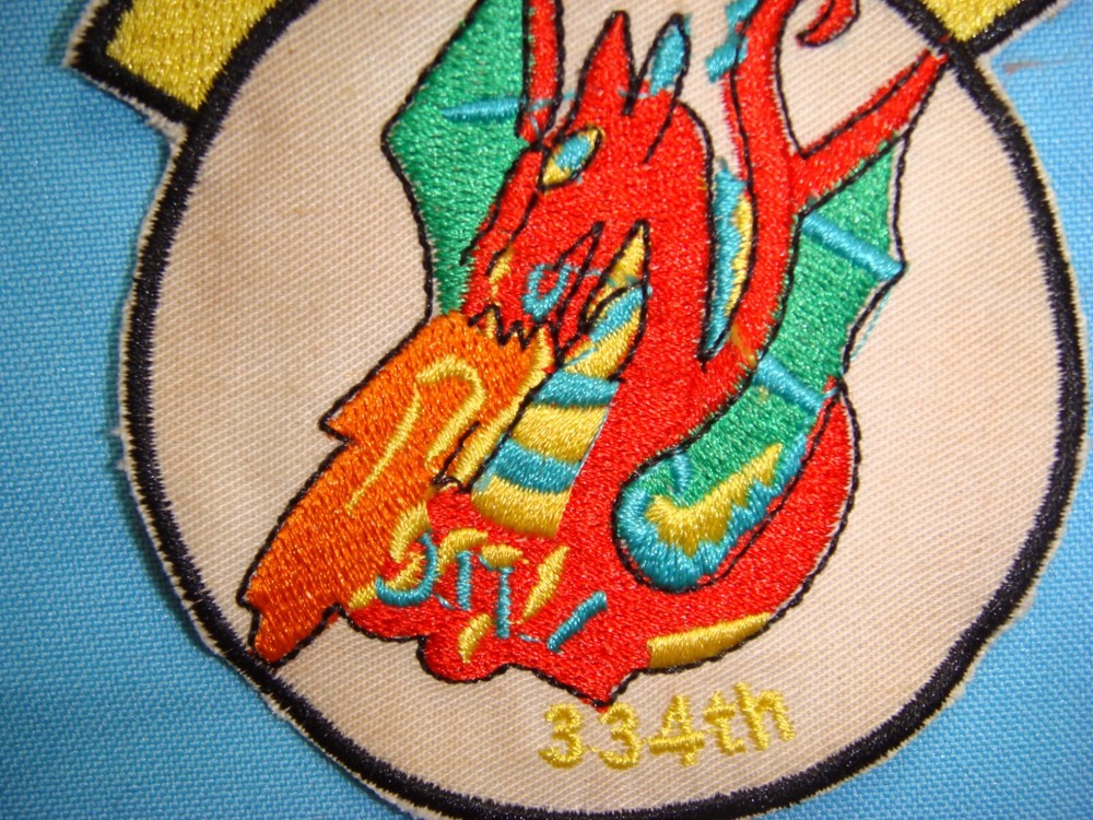 VIETNAM WAR PATCH, US 334th ARMED HELICOPTER CO- 3rd PLATOON " DRAGONS "