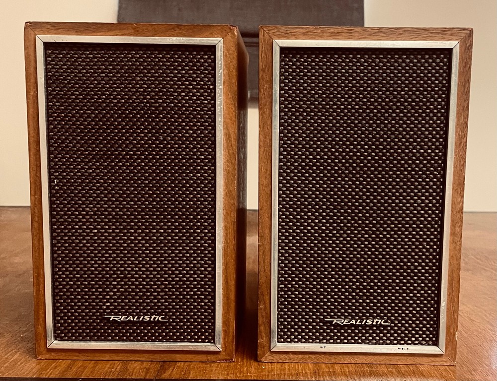 REALISTIC SA-100 Amplifier +Minimus 8 Speakers -Compact System