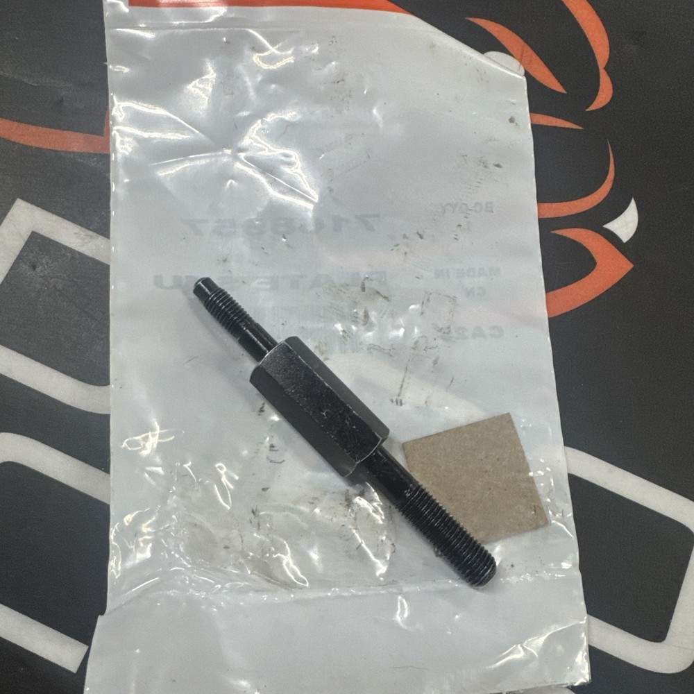 Bobcat Wiper Stud 7251267