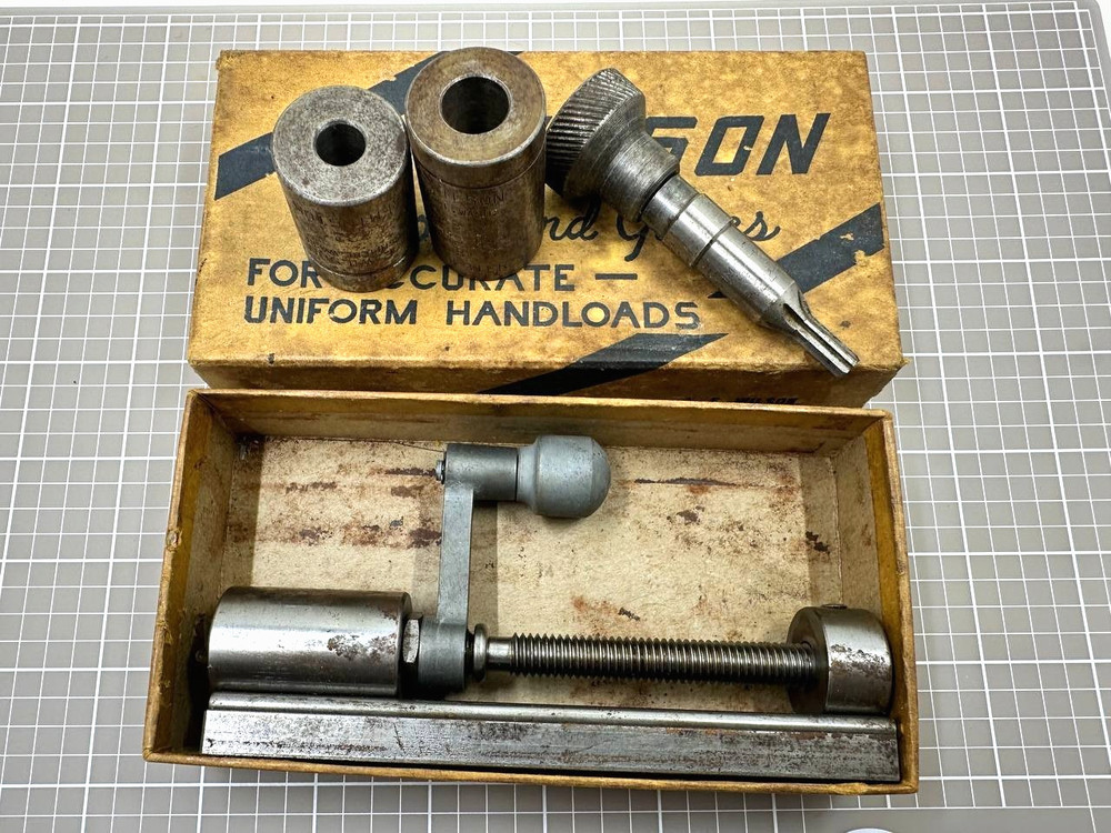 Vintage L.E. Wilson Case Trimmer Kit Reloading Tools Gages w Case Holders Box