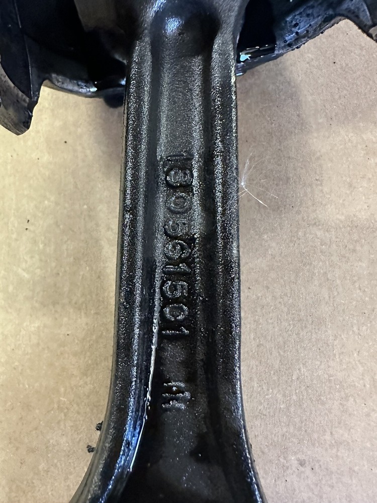 6.9 IDI Connecting Rod & Piston ML4W15