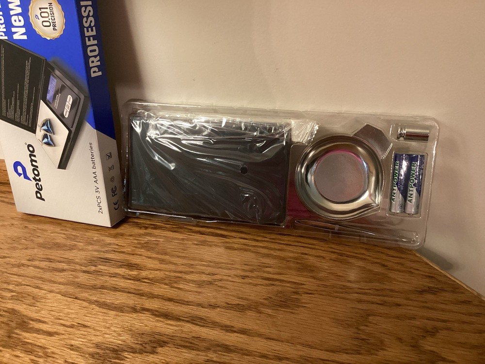 Mini Digital Professional Scale ( Battery Operated 2 ~ AAA )